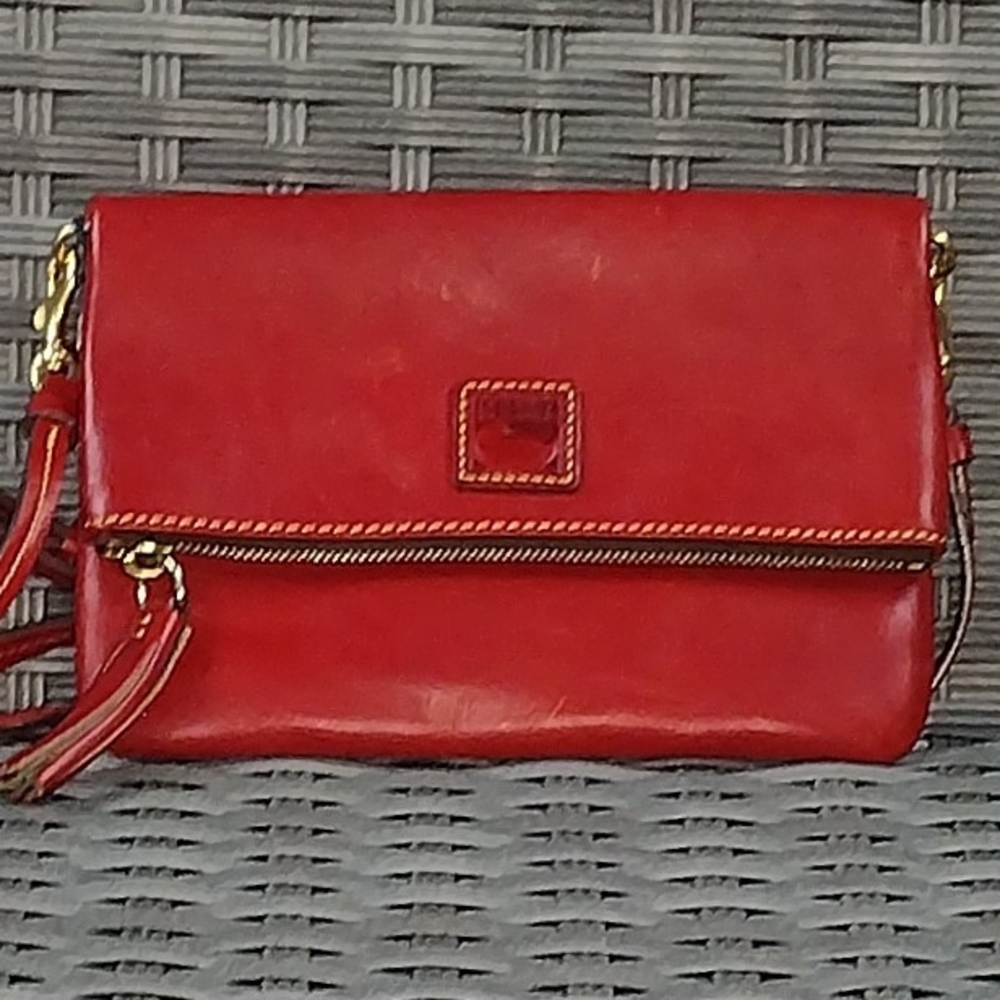 Dooney & Bourke Red Crossbody Bag with Classic Design